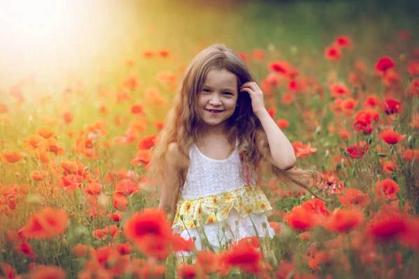 Adorable Girl Years Old Wearing Hat Bright Poppy Field Portrait — Stock Photo, Image