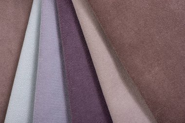 Mobilya tekstil örnekleri. Yumuşak döşeme kumaşları. Kanepe, koltuk ya da sandalye için kadife kumaş koleksiyonu. Doku kataloğu.