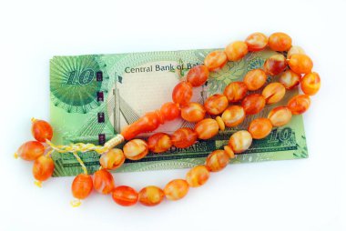 Bahreyn para birimi izole beyaz arka plan üzerinde