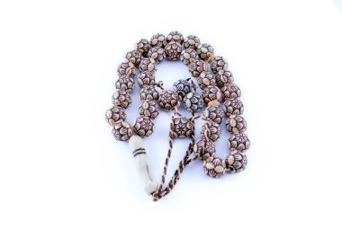 Tespih izole arka plan üzerinde