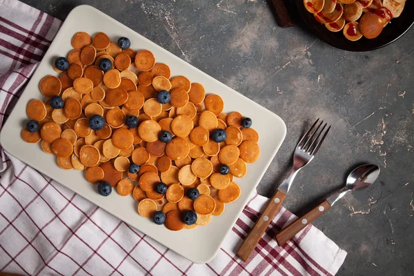 Desayuno Casero Moda Cereales Para Panqueques Mini Panqueques Platos Sobre —  Fotos de Stock