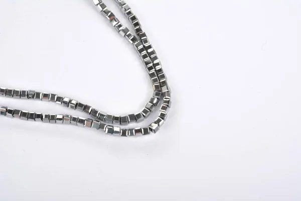Schöne Farbe Silbergrau Glas Sparkle Kristall Isoalted Perlen Auf Weißem — Stockfoto