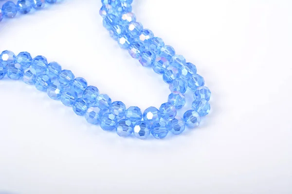 Hermosa Luz Azul Cristal Chispa Granos Isotónicos Cristal Sobre Fondo —  Fotos de Stock