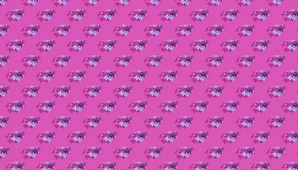 Trendy Isometrisches Nahtloses Durchgehendes Muster Mit Lila Blüten Auf Rosa — Stockfoto