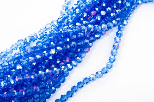 Prachtige Blauwe Glass Sparkle Crystal Isoalted Beads Witte Achtergrond Gebruik — Stockfoto