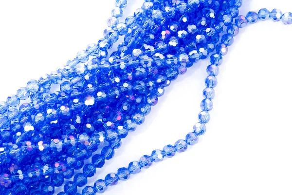Brilho Vidro Azul Bonito Cristal Isoalted Grânulos Fundo Branco Use — Fotografia de Stock