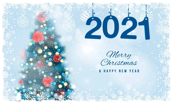 Hediye çeki. Odaklanmamış Noel Ağacı, mavi arka planda bulanık renkli ışıklar, kar taneleri ve Mutlu Noeller mesajı. Kartpostal 2021