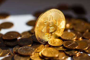 Mali gelecek - Bitcoin cryptocurrency. Altın glitter lüks