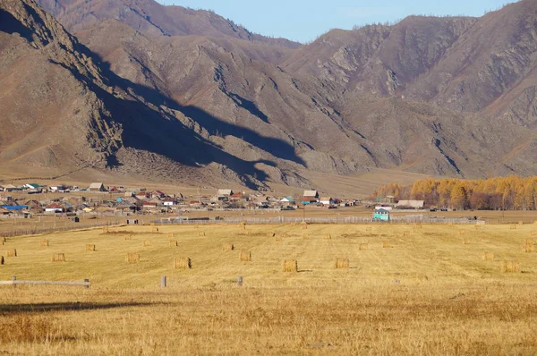Vacker utsikt på Karakol Valley i Altai republiken, Ryssland. — Stockfoto