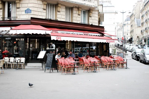 Французский Ресторан Открытой Террасой — стоковое фото