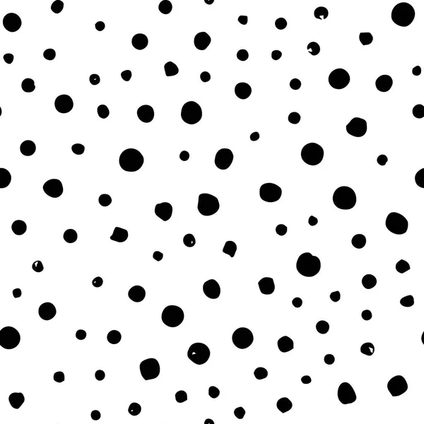 Naadloze hand getrokken doodle polka dots borstel zwart-wit patroon — Stockvector