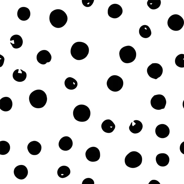 Naadloze hand getrokken doodle polka dots borstel zwart-wit patroon — Stockvector