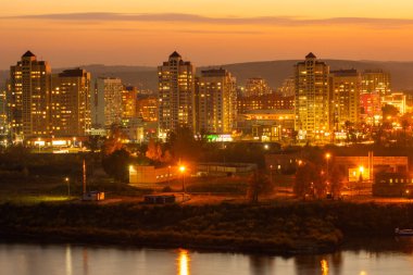 Novokuznetsk 'in gece manzarası
