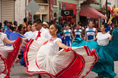 Desfile Fiestas Mexicanas