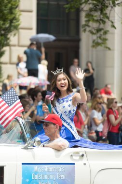 Ulusal Bağımsızlık Günü Geçit Töreni