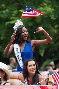 Ulusal Bağımsızlık Günü Geçit Töreni