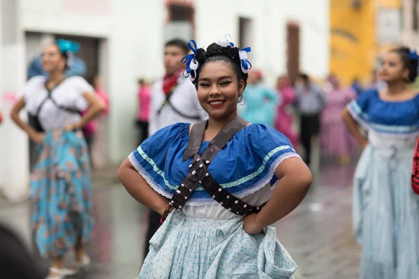 El desfile de la revolución mexicana del 20 de noviembre — Foto de Stock