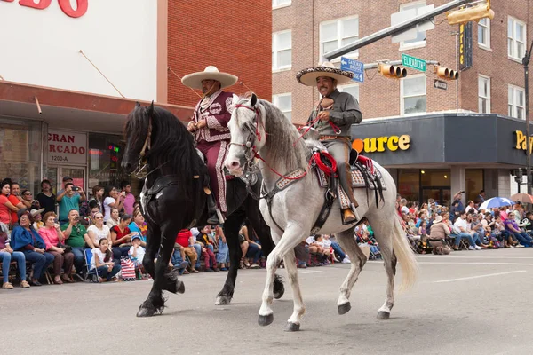 Gran desfile internacional — Foto de Stock