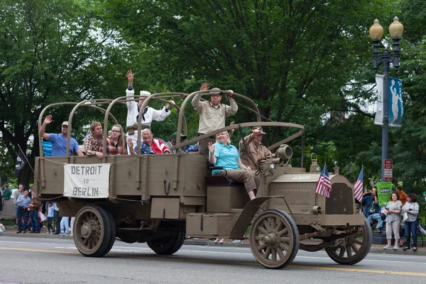 Parade zum Volkstrauertag — Stockfoto