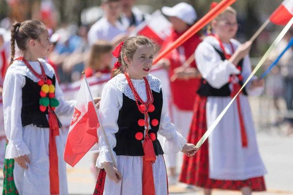 Парад в честь Дня Конституции Польши 2018 — стоковое фото