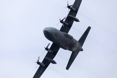 Gök gürültüsü üzerinde Louisville