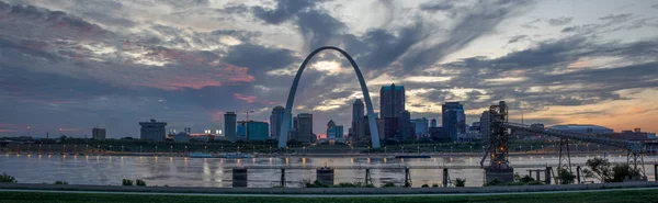 St. Louis Skyline — Zdjęcie stockowe