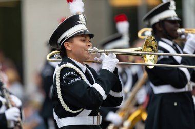 Indianapolis, Indiana, ABD - 25 Mayıs 2019: Indy 500 Parade, The Whitehall Yearling Lisesi Yürüyen Ram Band, geçit töreninde sahne aldı