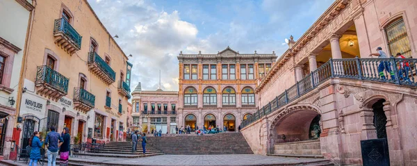 Zacatecas Zacatecas Messico Novembre 2019 Gente Gode Giornata Davanti Teatro — Foto Stock