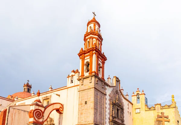 멕시코의 케레타로에 산티아고 Parroquia Santiago — 스톡 사진