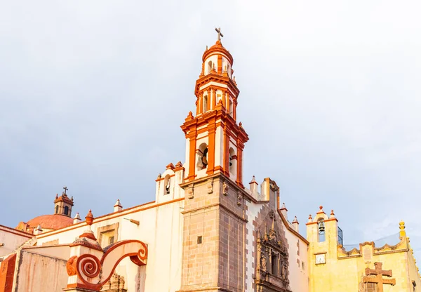 Queretaro eyaletinin Meksika şehri Santiago 'daki Parroquia de Santiago' da.
