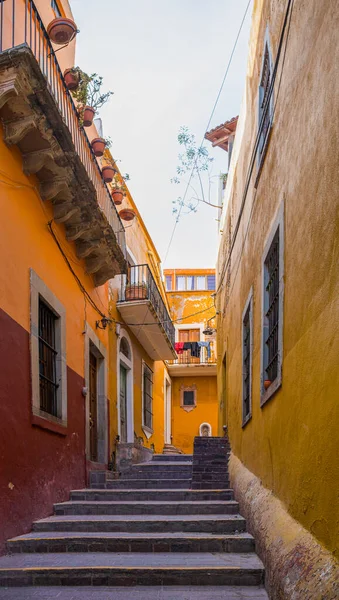 Escaleras Subiendo Callejón Ciudad Mexicana Guanajuato — Foto de Stock
