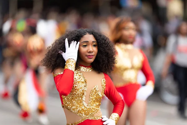 Nueva Orleans Luisiana Noviembre 2019 Bayou Classic Parade Miembros Helen — Foto de Stock