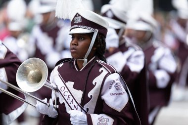 Houston, Teksas, ABD - 28 Kasım 2019: H-E-B Şükran Günü Geçidi, Texas Güney Üniversitesi Soul Marching Band Okyanusu Üyeleri, geçit töreninde