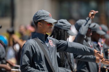 Chicago, Illinois, ABD - 8 Ağustos 2019: The Bud Billiken Parade, Rich Township Lisesi Üyeleri, Mighty yürüyüş makinesi,
