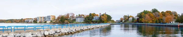 Charlevoix Michigan Usa Wybrzeże Jeziora Michigan Widziane Molo Jesienią — Zdjęcie stockowe