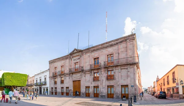 Santiago Queretaro Queretaro Mexique Novembre 2019 Personnes Passant Devant Bâtiment — Photo