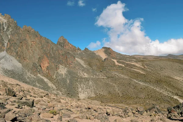Los Paisajes Volcánicos Contra Cielo Azul Parque Nacional Monte Kenia — Foto de Stock