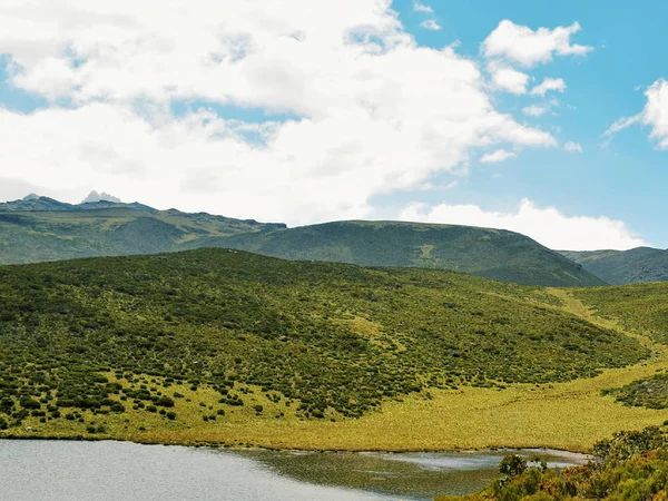 Gökyüzüne Karşı Manzaralı Dağ Manzaraları Kenya Dağı Ulusal Parkı Kenya — Stok fotoğraf
