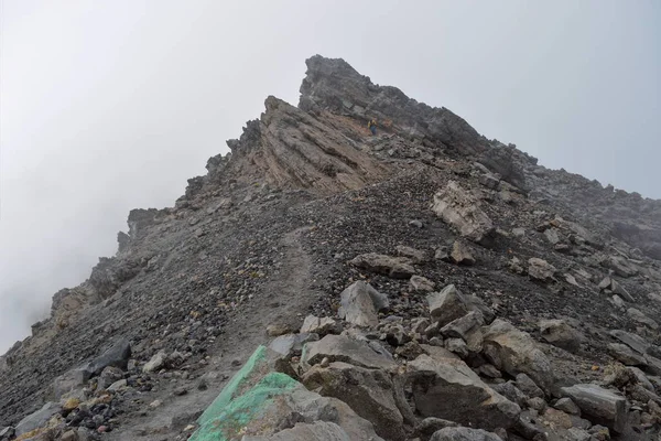 Napkelte Ködös Hegyi Tájak Mount Meru Arusha Nemzeti Park Tanzánia — Stock Fotó