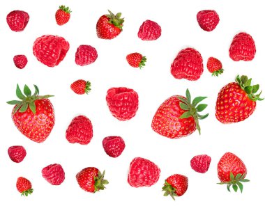 taze çilek beyaz zemin üzerine izole