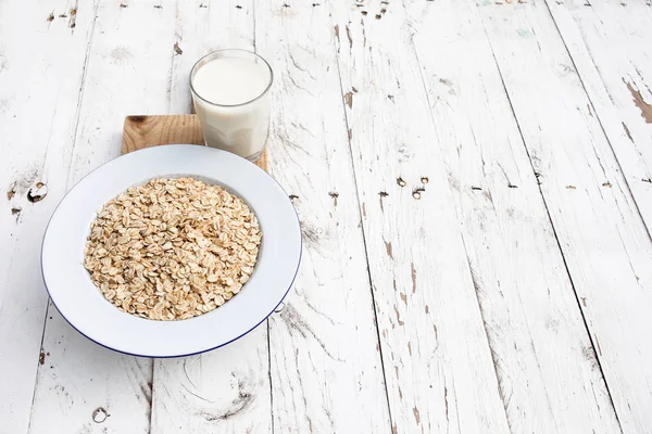 Harina Avena Avena Enrollada Sobre Fondo Madera Blanca Marchita Vaso — Foto de Stock