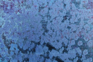 Mavi grunge arka plan. Toz kaplama ve çizikler ile sıkıntı arka plan. Sanatsal karanlık dağınık duvar kağıdı. 