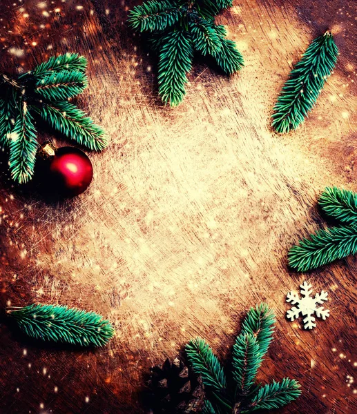 Fondo Navideño Con Decoración Festiva Sobre Tabla Madera Oscura Piso — Foto de Stock