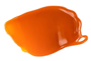 Beyaz arka plan üzerinde izole karamel sos. Dökme şekerleri sos yer 