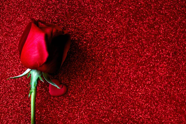 Feliz Dia Dos Namorados Fundo Com Rosas Fita Arco Corações — Fotografia de Stock