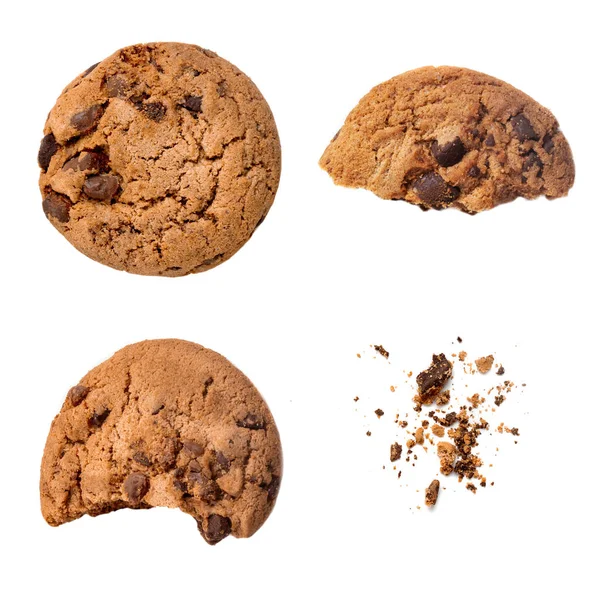 Collection of Chocolate chip cookie pieces with crumbs isolated — Stock Photo, Image