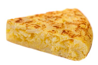 Beyaz backgr izole yumurta ve patates ile Omlet Parçası