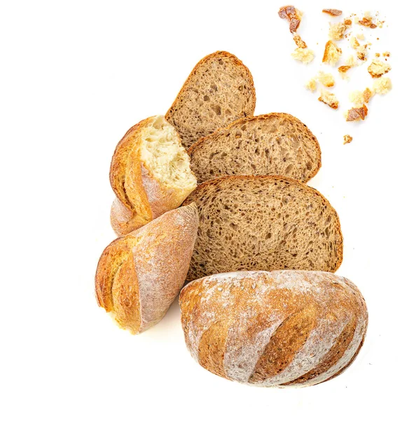 Beyaz Arka Planda Izole Edilmiş Dilimlenmiş Kepekli Ekmeğin Üst Görüntüsü — Stok fotoğraf