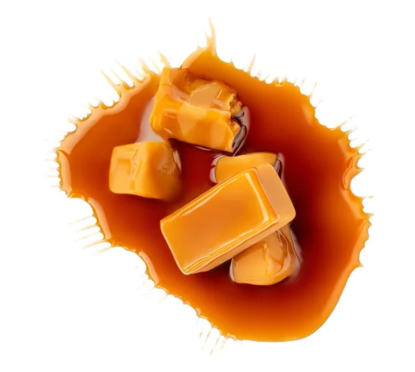 Caramelo Macio Isolado Sobre Fundo Branco Pedaços Doces Toffee Derretidos — Fotografia de Stock