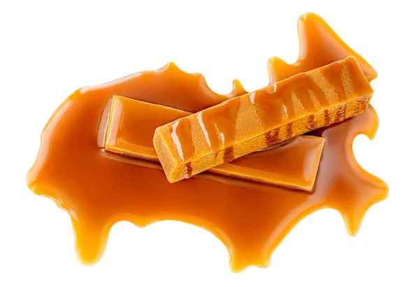 Gesalzene Karamellstücke Isoliert Auf Weißem Hintergrund Golden Butterscotch Toffees Karamellbonbons — Stockfoto